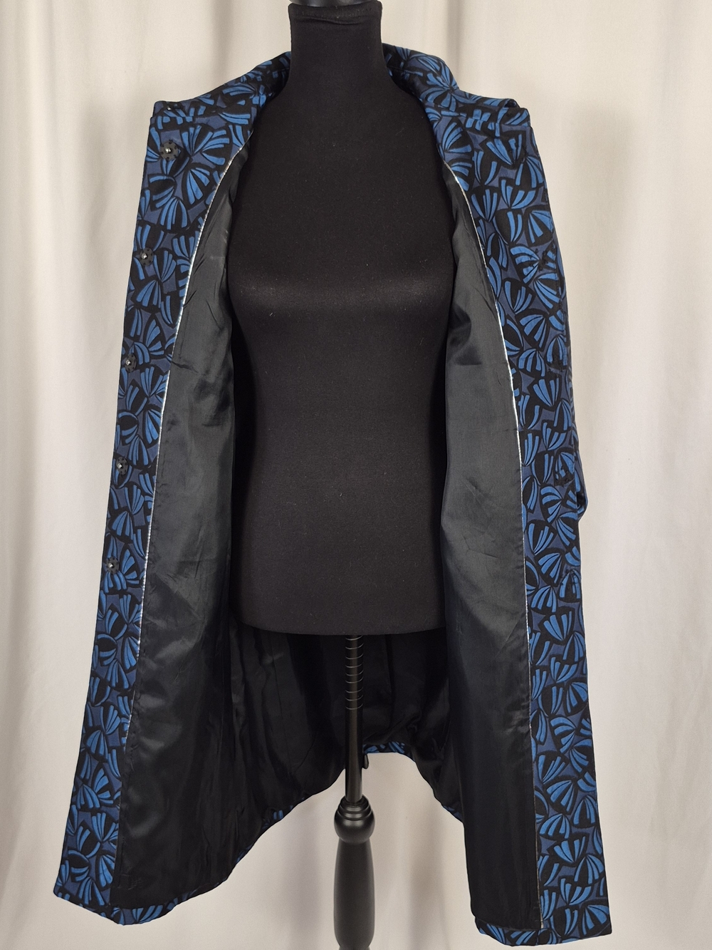 Ann Klein Metallic Blue/Black Jacquard Topper /Jacket / Long Coat - Size 8 - Picture 12 of 16
